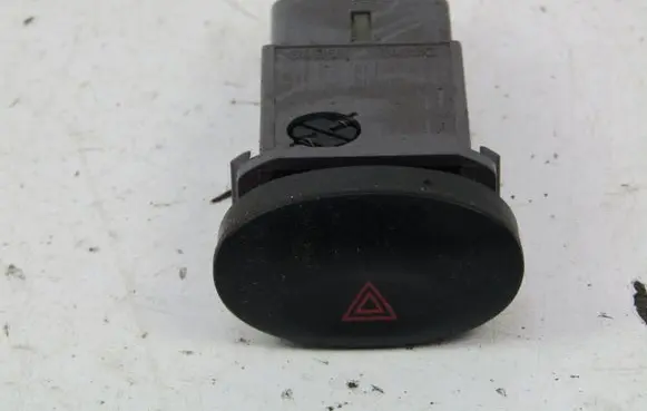 Chevrolet Matiz Hazard light switch 