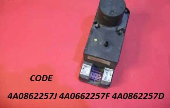 Audi A4 S4 B5 8D Central locking vacuum pump 4A0862257J 4A0662257F