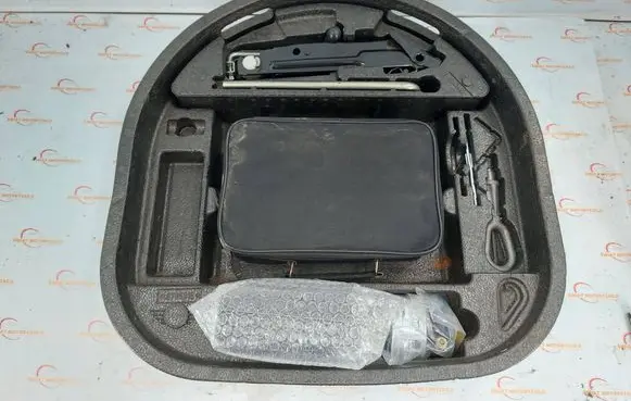 Mini One - Cooper Clubman R55 Tool box 6795818