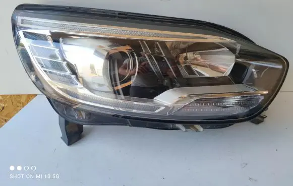 Renault Scenic IV - Grand scenic IV Headlight/headlamp 260101685R