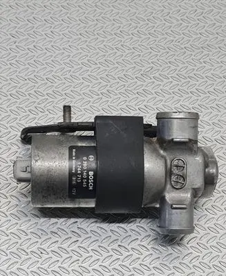 BMW 5 E60 E61 Idle control valve (regulator) 1744713 0280140545
