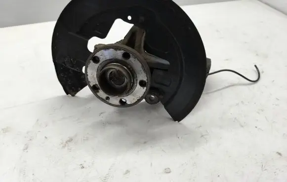 Volvo XC60 Front wheel hub spindle knuckle 