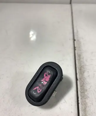 Opel Zafira A Electric window control switch 13363100