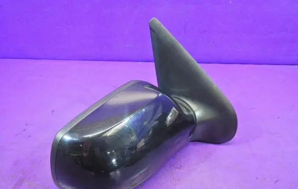 Mazda 2 Front door electric wing mirror
