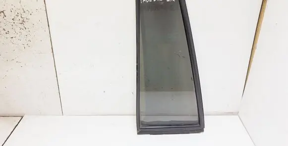 Mitsubishi Pajero Rear vent window glass 43R00034 MR237979