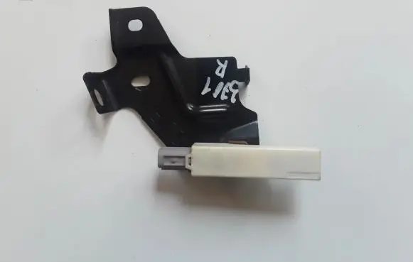 Subaru Forester SK Aerial antenna amplifier D97121002608