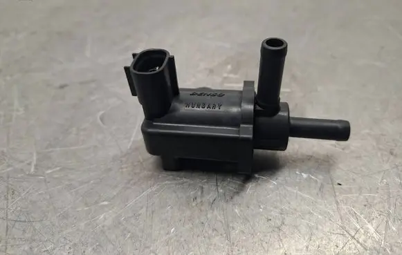 Citroen C1 Turbo solenoid valve 90910WC001 HU1362003090