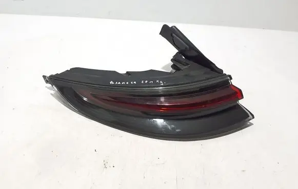 Porsche Panamera (971) Rear/tail lights