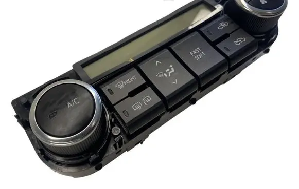 Toyota Auris E180 Climate control unit 5590002800 7390L4DA