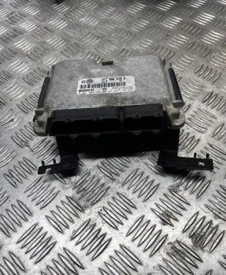 Volkswagen Golf IV Engine control unit/module 071906018R 0261206176 26SA5483