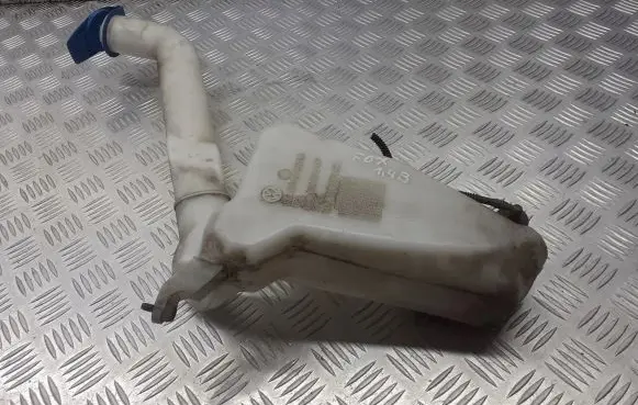 Volkswagen Fox Windshield washer fluid reservoir/tank 6Q0955453