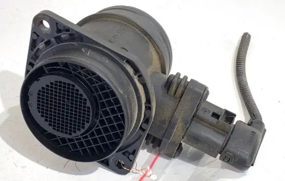 Volkswagen PASSAT B6 Mass air flow meter 038906461B