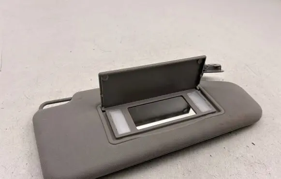 Volvo V60 Sun visor