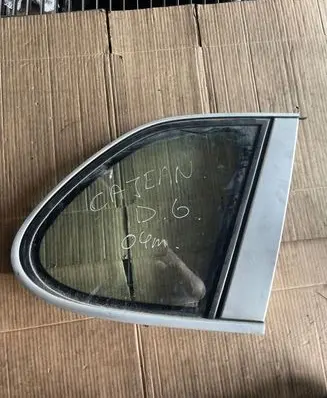 Porsche Cayenne (9PA) Rear side window