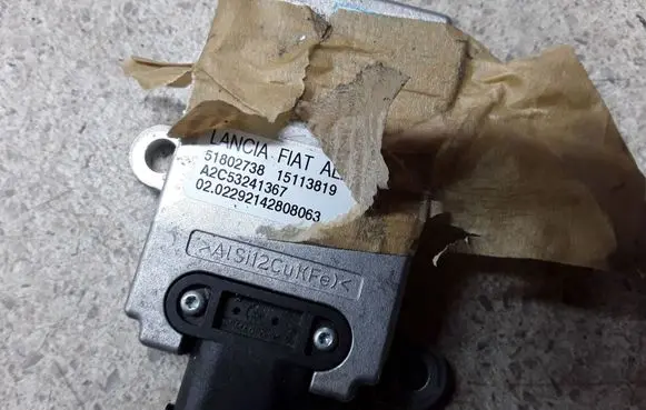 Alfa Romeo 159 ESP acceleration yaw rate sensor 51802738