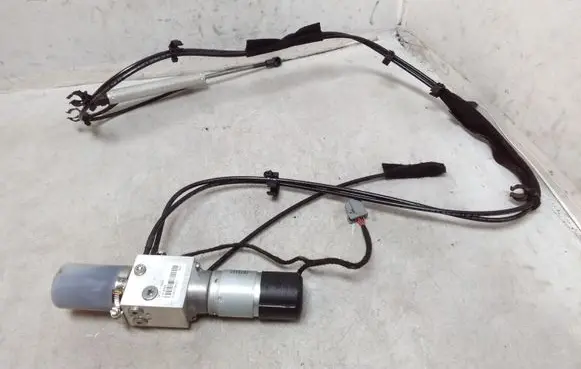 Volvo V70 Tailgate hydraulic set 31218393 1070222 3H2244