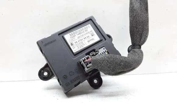 Volvo V70 Door control unit/module 7G9T14B534BE