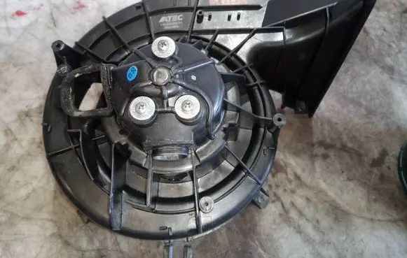 Heater fan/blower