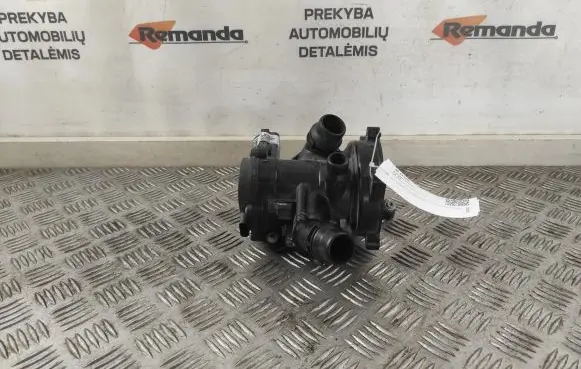 Skoda Octavia Mk3 (5E) Water pump 06L121111H