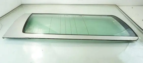 Volvo XC70 Rear side window