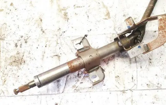 Mitsubishi Lancer Steering wheel axle