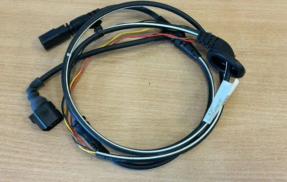 Volkswagen PASSAT CC Front ABS sensor wiring 3C0927903L