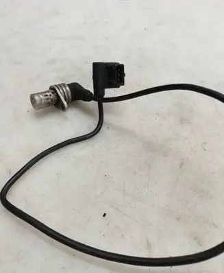 BMW 5 E34 Camshaft position sensor 1724056