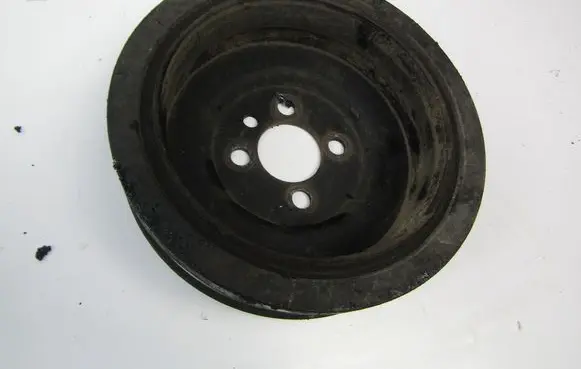 Volkswagen PASSAT B5.5 Crankshaft pulley 03G105243