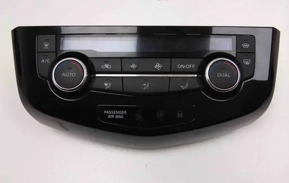 Nissan Qashqai Interior fan control switch 275004EA1A