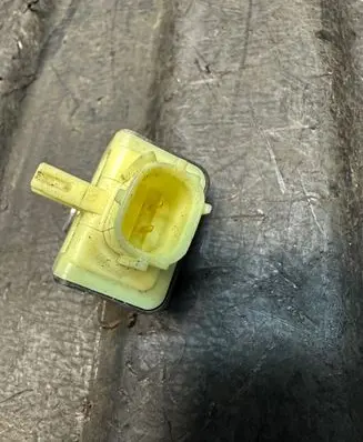 Toyota Hilux VIII Airbag deployment crash/impact sensor 8917352190 255V4273D