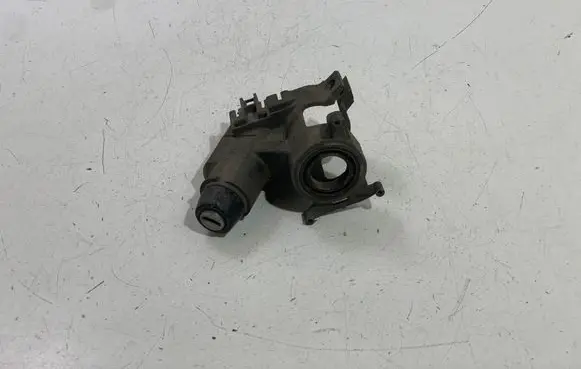 Volkswagen Golf III Ignition lock 357905851D
