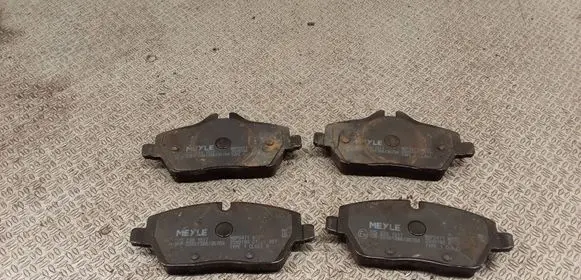 BMW 1 E81 E87 Brake pads (front) 
