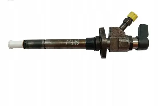 Volvo V50 Fuel injector 9657144580
