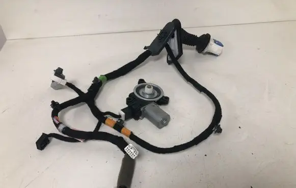 Mazda 3 III Front door wiring loom BHT667190