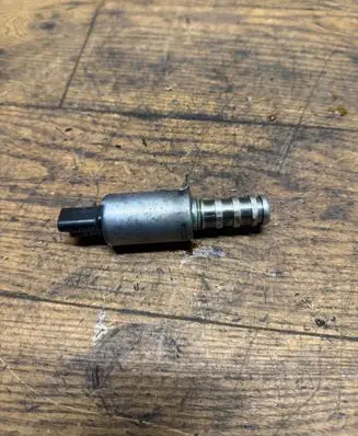 Camshaft vanos timing valve