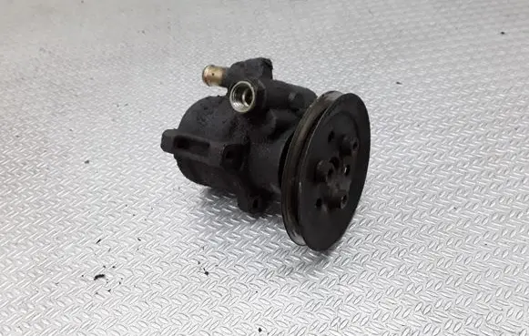 Volkswagen Polo III 6N 6N2 6NF Power steering pump 1H0422155E