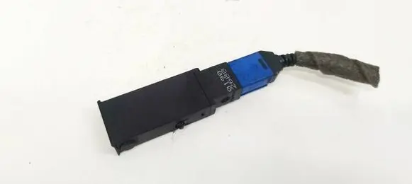 Opel Insignia A USB socket connector 13317918