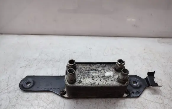 Mercedes-Benz CLS C218 X218 Gearbox / Transmission oil cooler 0685