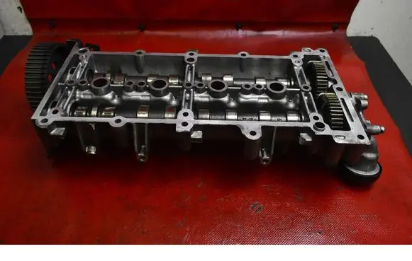 Opel Insignia A Rocker cam cover 55565668