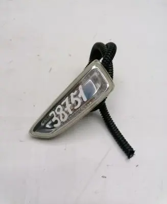 Opel Zafira C Front fender indicator light 13273103