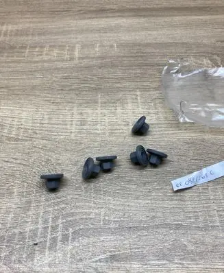 Volkswagen Golf VI Floor mat clip fixing clamp 8E0825265C 6PSC
