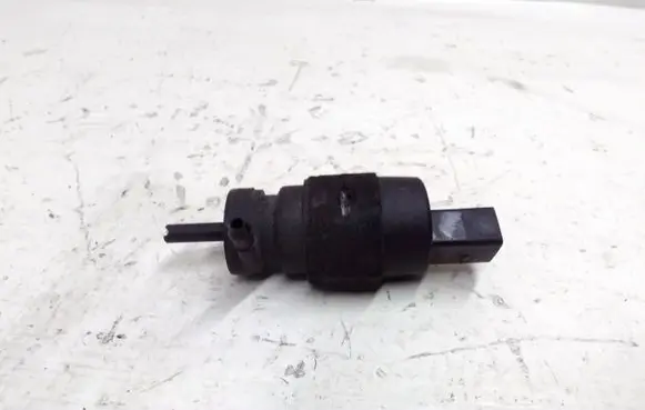 Audi A6 S6 C5 4B Windscreen/windshield washer pump 1T0955651
