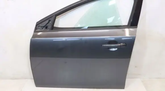Volvo V40 Front door 
