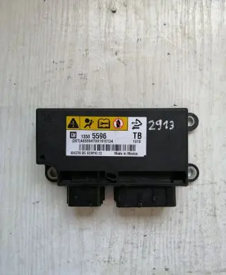 Opel Insignia A Airbag control unit/module 13505596