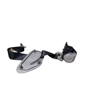 Subaru Impreza II Rear seatbelt Bge030007