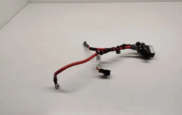 Mercedes-Benz A W176 Charging relay A0009822023 1110029 13460500
