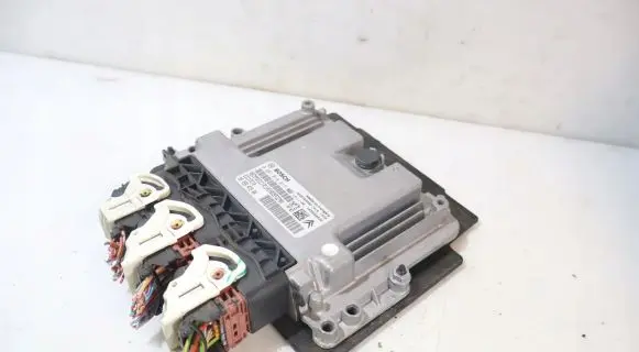 Peugeot 308 Engine control unit/module ECU 9805947380