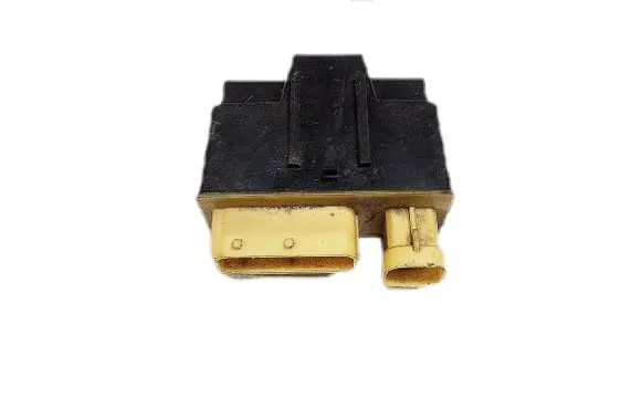 Peugeot 3008 I Glow plug pre-heat relay 9662570880