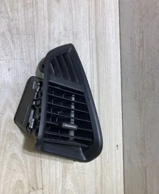 Ford Ecosport Dash center air vent grill GN15N018B08