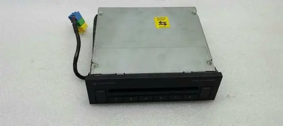 Volkswagen PASSAT B5.5 CD/DVD changer 3B7035110